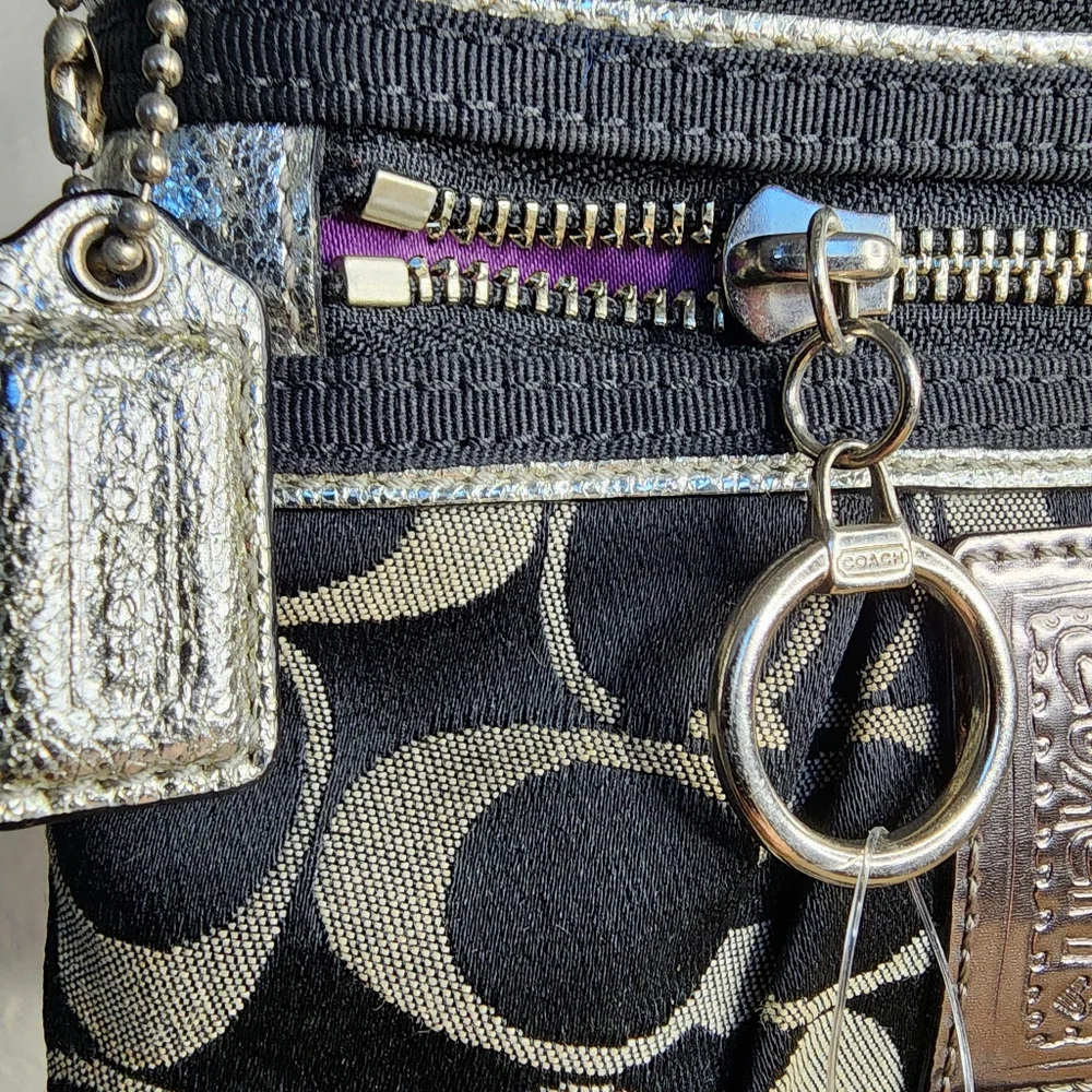 Coach Poppy Wristlet Handbag - Picture 3 of 9